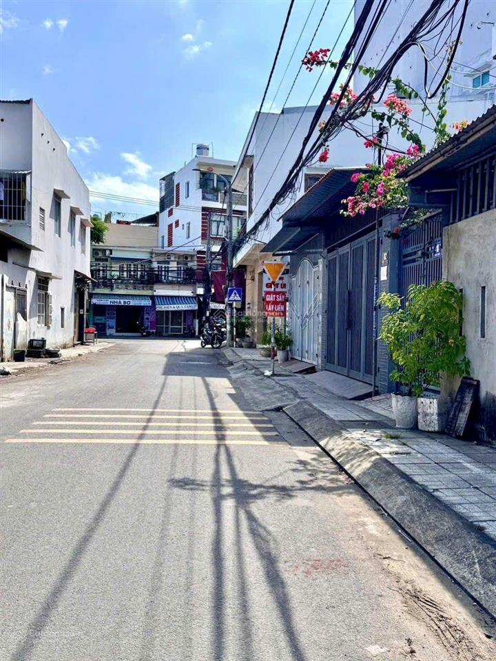 Bán lô kề góc đường phú đức nha trang, cách biển chỉ 800m, dt 43m2 giá 4.2 tỉ