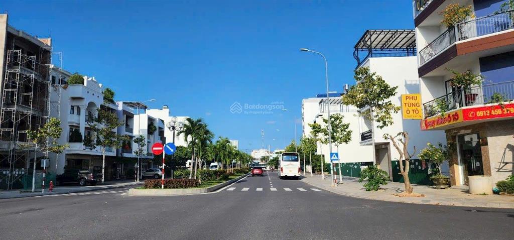 Bán đất đường b5  số 22 khu đô thị vcn phước long 1 rộng 35m nối qua sun và xuống biển