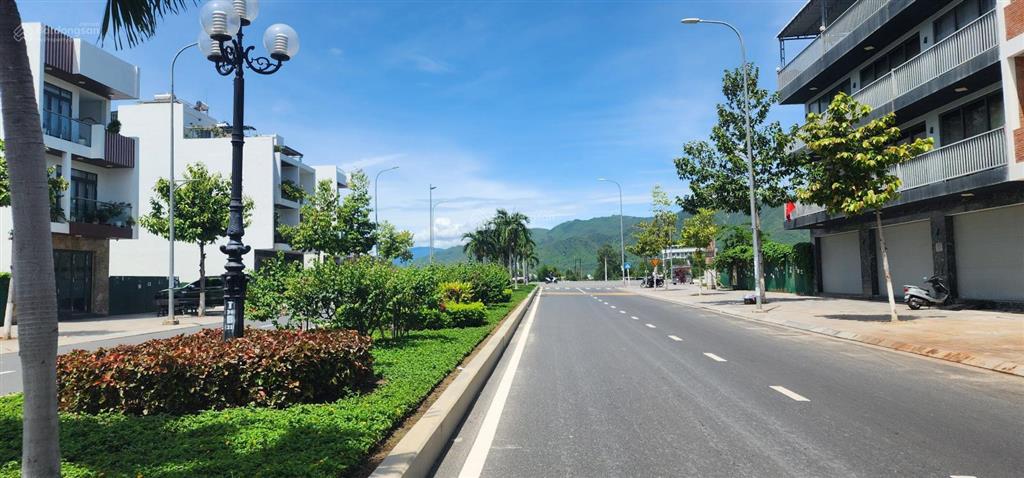 Bán đất đường b5  số 22 khu đô thị vcn phước long 1 rộng 35m kết nối sun, giá 10,5 tỷ