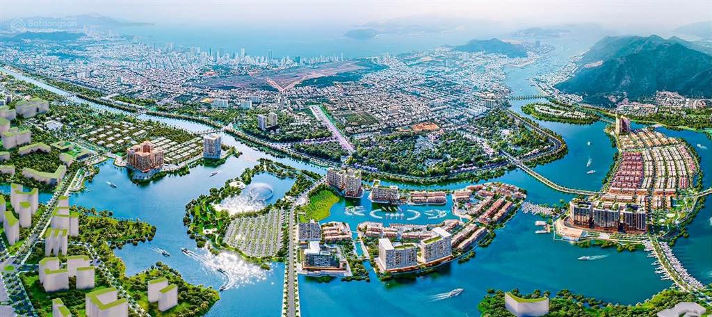 Bán đất 555m2 mặt tiền 13.5m đường rộng 35m kết nối xuống biển nha trang và thông qua kđt hỗn hợp