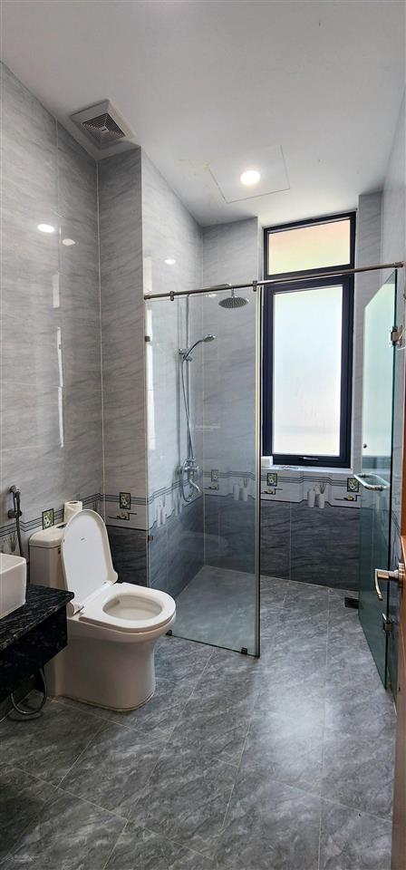 Cho thuê căn hộ (full 1 tầng) khu đô thị vcn phước hải, 130m2 giá 18tr có 2pn, full nội thất