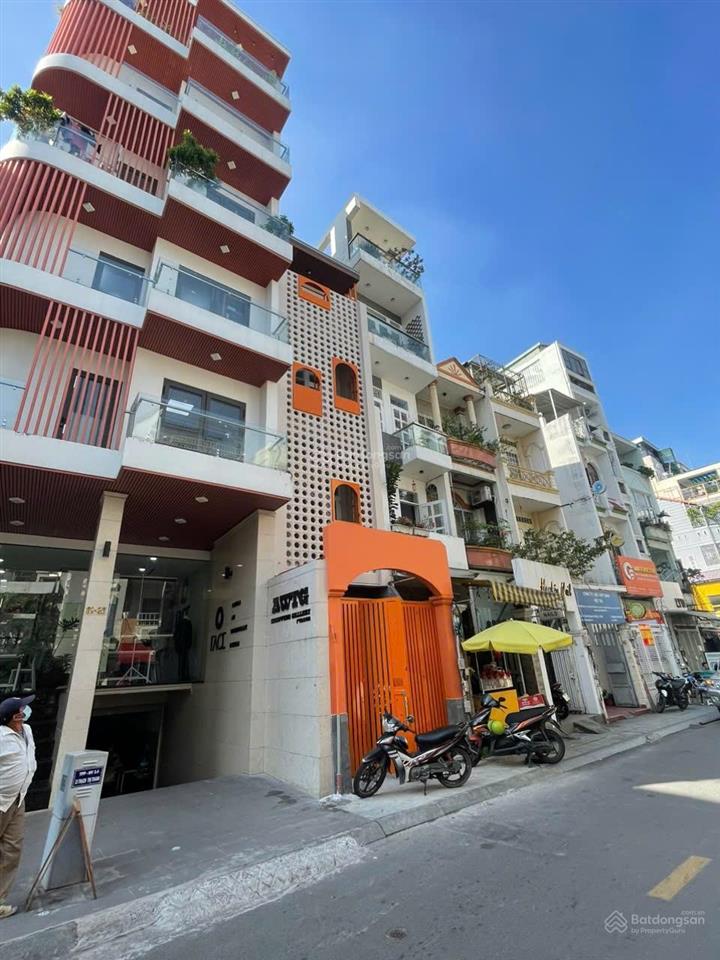 Kế bên nhà thờ tân định  bán nhà mặt tiền  thạch thị thanh  dòng tiền 50tr/tháng cố định