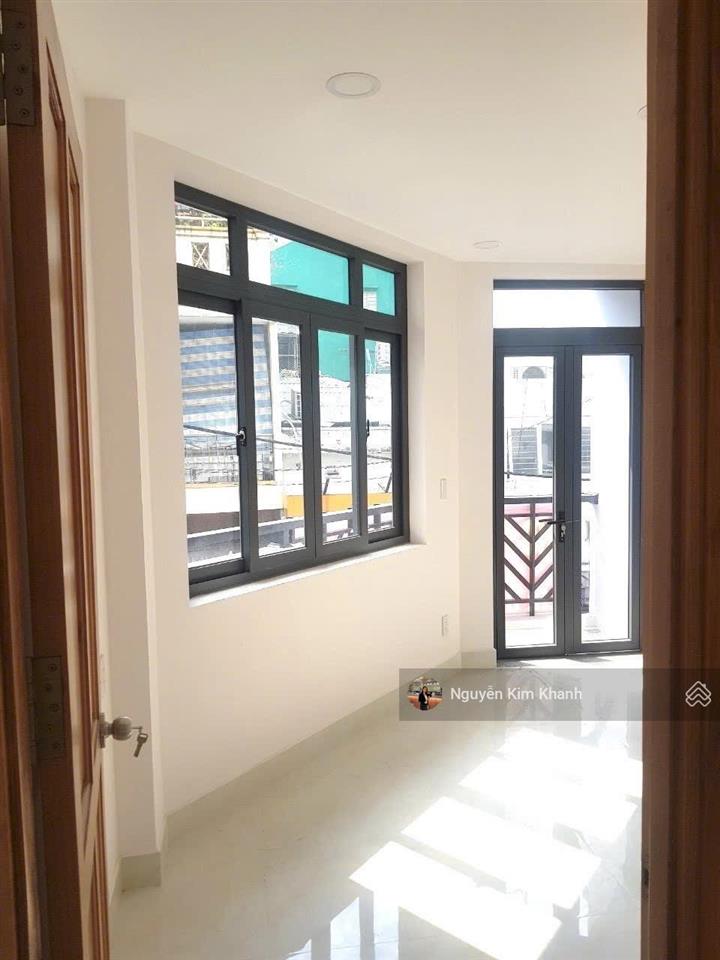 Căn góc 2 mt lõi q1  hxh thông 3 con đường  khu phố tây  76m 4 tầng thang máy  7pn  hdt 40tr