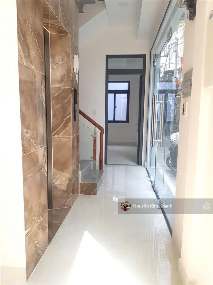 Căn góc 2 mt lõi q1  hxh thông 3 con đường  khu phố tây  76m 4 tầng thang máy  7pn  hdt 40tr