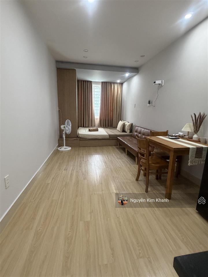 Hxh gần chợ bến thành  kế bánh mì huynh hoa  76m2 4 tầng  7pn tiện kd chdv  khu phố tây q1