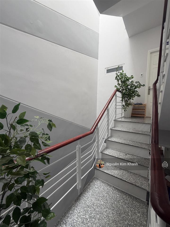 Hxh gần chợ bến thành  kế bánh mì huynh hoa  76m2 4 tầng  7pn tiện kd chdv  khu phố tây q1