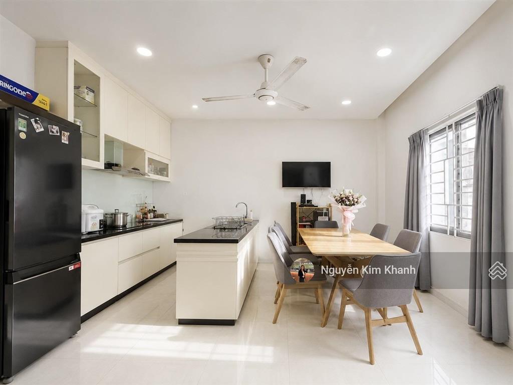 Hẻm 5m oto ngủ nhà  sát mt trần quang diệu  lê văn sỹ  căn góc 4 tầng 92m  ngang 6m tiện kd