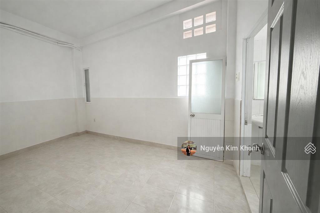 Khu vip sát hxh nguyễn văn trỗi  6 tầng  ngang 7m  12pn wc riêng  phù hợp làm chdv cao cấp