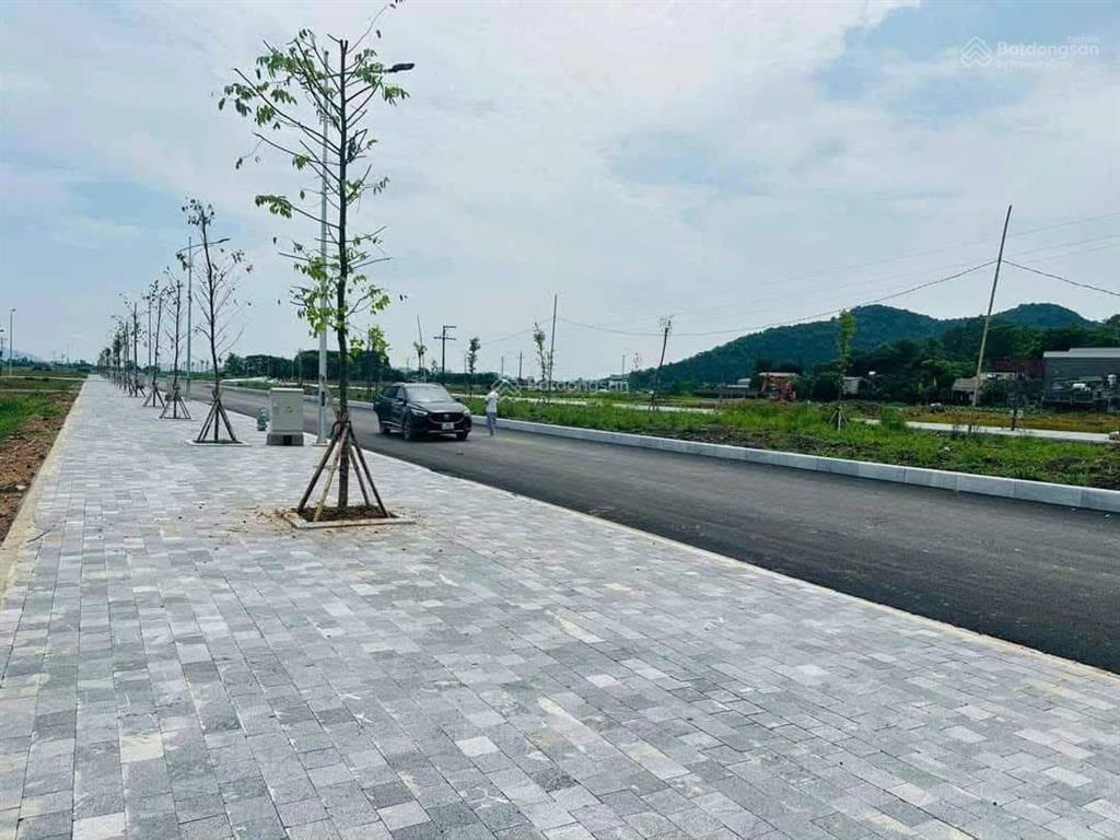 Chinh chủ cần tiền bán nhanh lk7.13 mb 520 thị trấn rừng thông, mặt tiền 12m, hướng đông nam