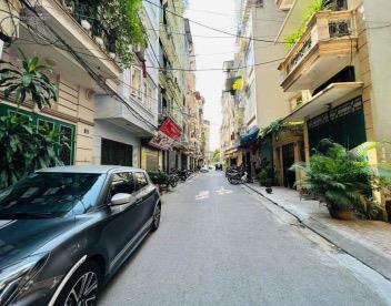 (đất hiếm)46m2 ô tô tránh  dừng đỗ  phù hợp xây ở  toà vp. đất đầu tư giá hiếm  sđcc