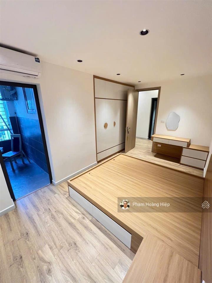 (chính chủ)ct1a  tp giao lưu. hơn 6 tỷ 90m2  3pn  2wc  2 ban công  full nội thất nhập khẩu