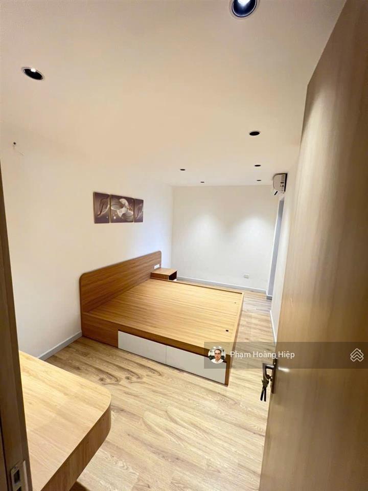 (chính chủ)ct1a  tp giao lưu. hơn 6 tỷ 90m2  3pn  2wc  2 ban công  full nội thất nhập khẩu