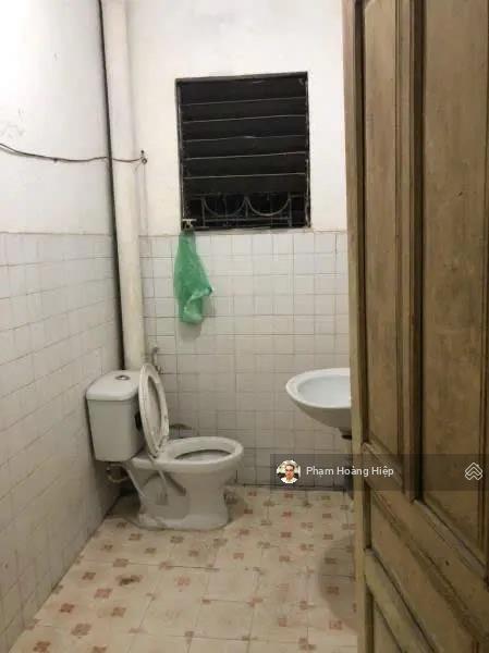 Nhà bán gấp chữa bệnh  yên hoà  50m2  cách ô tô 20m  2 thoáng trước sau mở cửa  công khai 8.3t