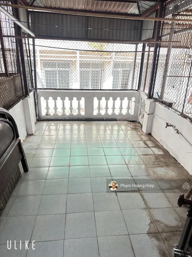 Nhà bán gấp chữa bệnh  yên hoà  50m2  cách ô tô 20m  2 thoáng trước sau mở cửa  công khai 8.3t