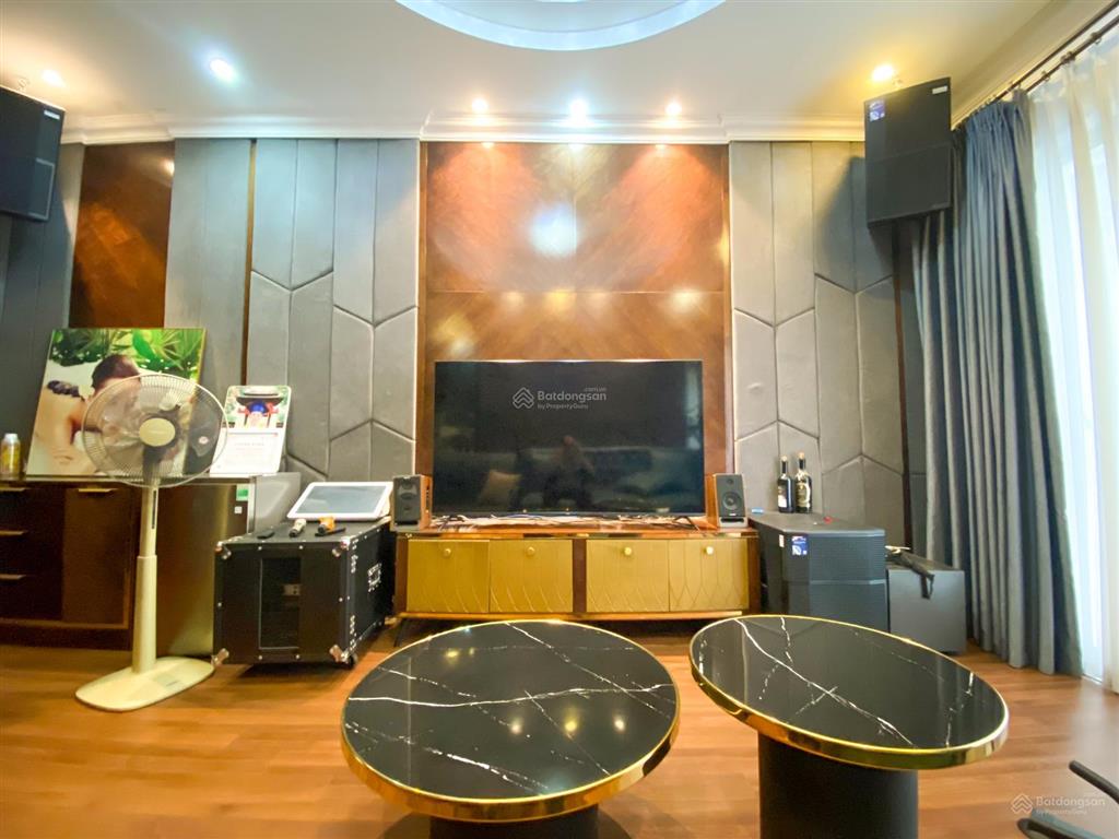 (đầu tư) chùa láng  nhà phân lô ~ 60m2  mt 4,7m  ô tô tránh  vỉa hè  6 tầng tm