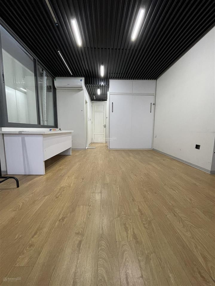 (chính chủ) tam khương  building 60m2 x 7 tầng, thang máy  thiết kế thông sàn. giá 69tr/tháng