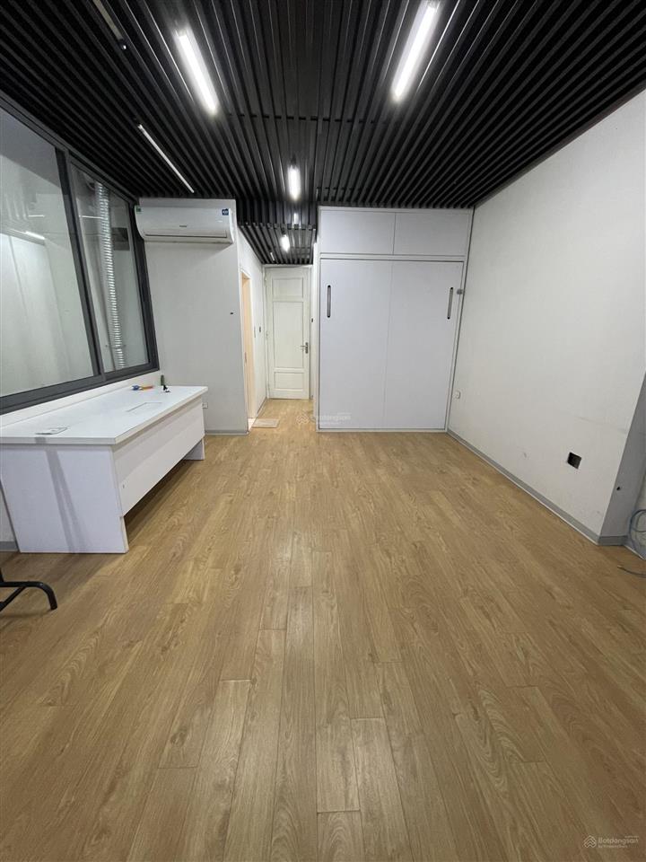 (chính chủ) tam khương  building 60m2 x 7 tầng, thang máy  thiết kế thông sàn. giá 69tr/tháng