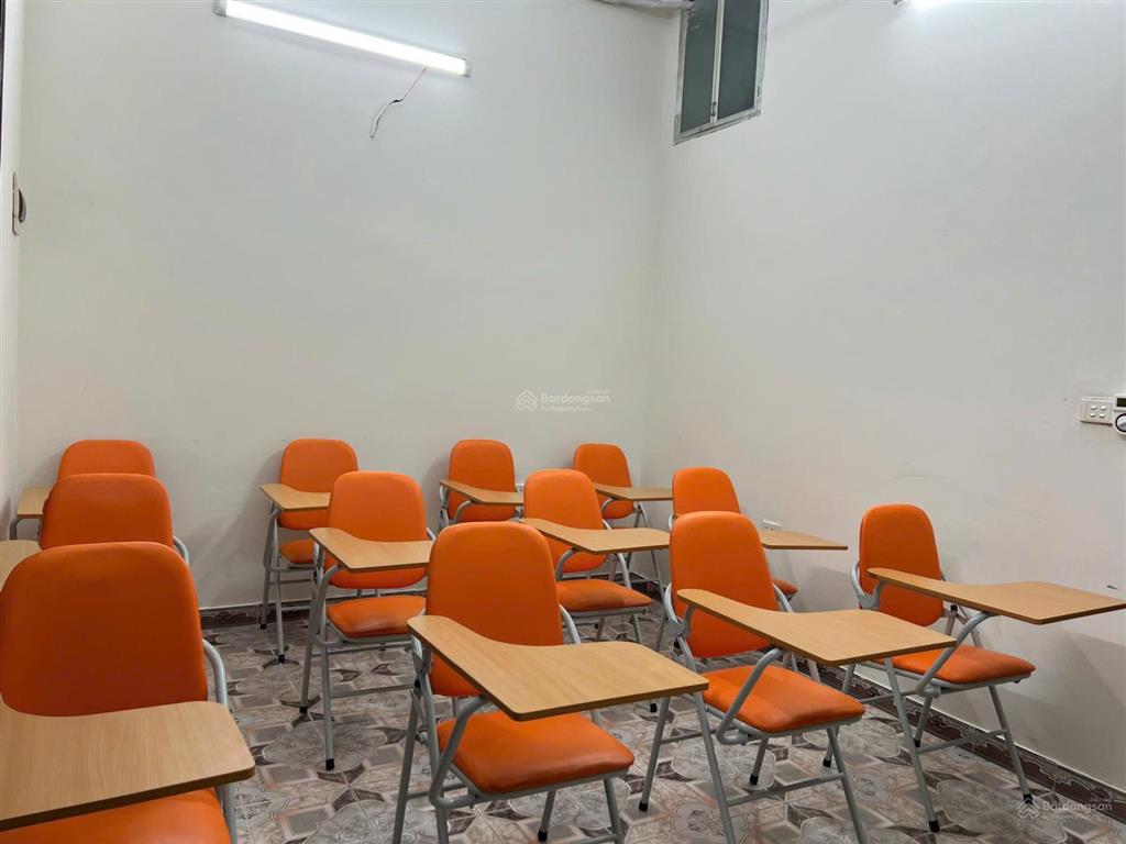(phòng học) thuê theo giờ  phòng học từ 6  16 học sinh. giá thuê từ 100.000vnđ/1 giờ