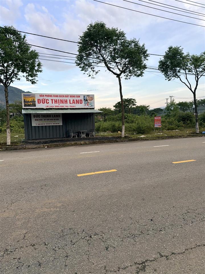 Bán lô đất mặt tiền dt602 xã hoà ninh cũ
trục đường chính lên thẳng khu du lịch bà nà