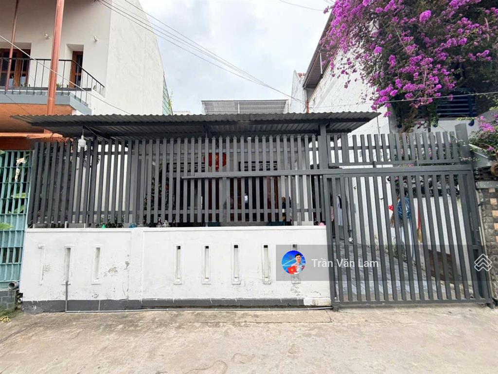 Quá rẻ bán đất tặng nhà ngang 7,9m hẻm ô tô nguyễn biểu khu dân trí cao, bắc nha trang