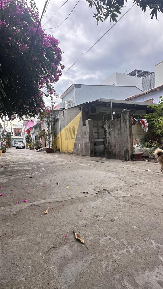 Bán đất ngang 7,8m dt 92,4m2 sát đường nguyễn chích hẻm thông 6m bắc nha trang