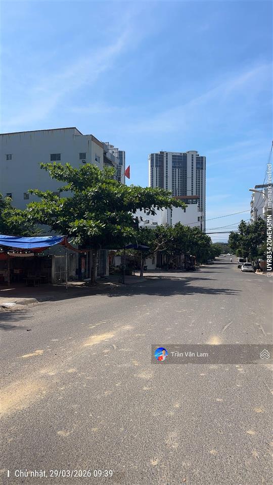Vị trí đẹp xuất sắc  mặt tiền nguyễn dữ  hướng đông  chỉ 5,6 tỷ