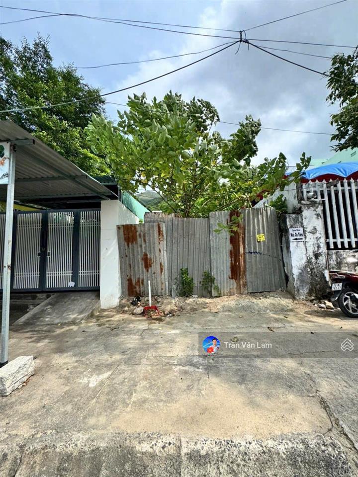 Mặt tiền nguyễn chích vị trí kinh doanh hiếm có, gần biển nha trang
