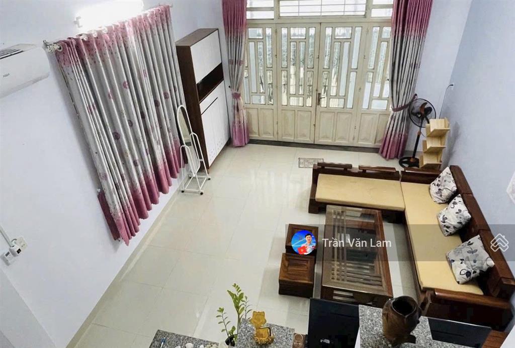 Bán nhà 2 tầng gần biển chỉ 4,65 tỷ, có dòng tiền 11,5 tr/tháng