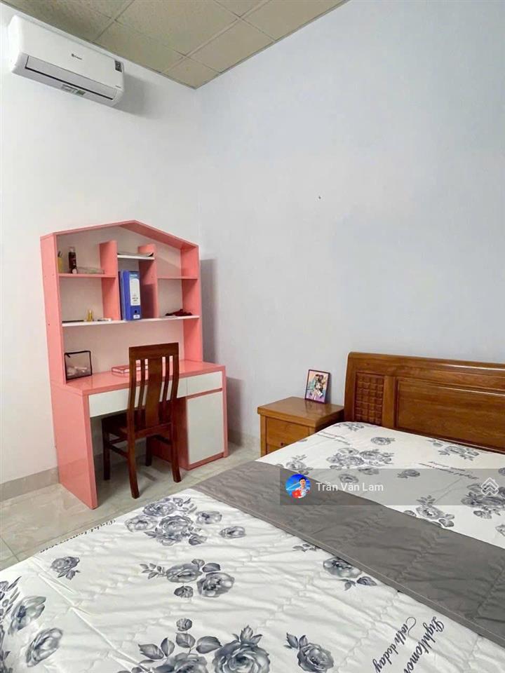 Bán nhà 2 tầng gần biển chỉ 4,65 tỷ, có dòng tiền 11,5 tr/tháng