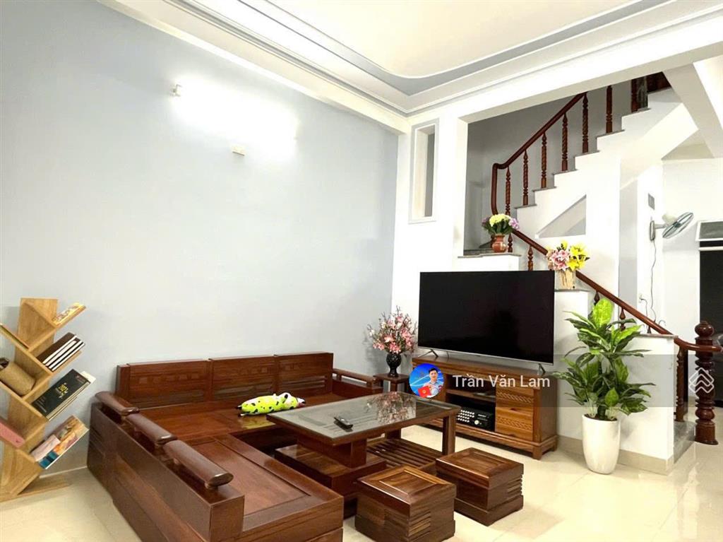 Bán nhà 2 tầng gần biển chỉ 4,65 tỷ, có dòng tiền 11,5 tr/tháng