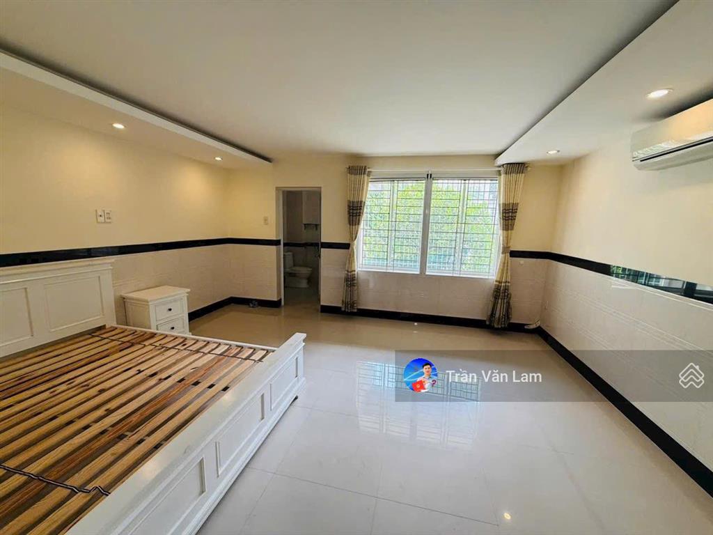Nhà 4 tầng mặt tiền điện biên phủ đối diện cao đẳng du lịch nha trang