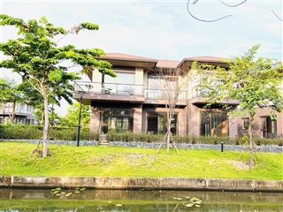 Biệt thự căn góc view kênh nhà xây sẵn mua giá gốc cđt khu đô thị waterpoint