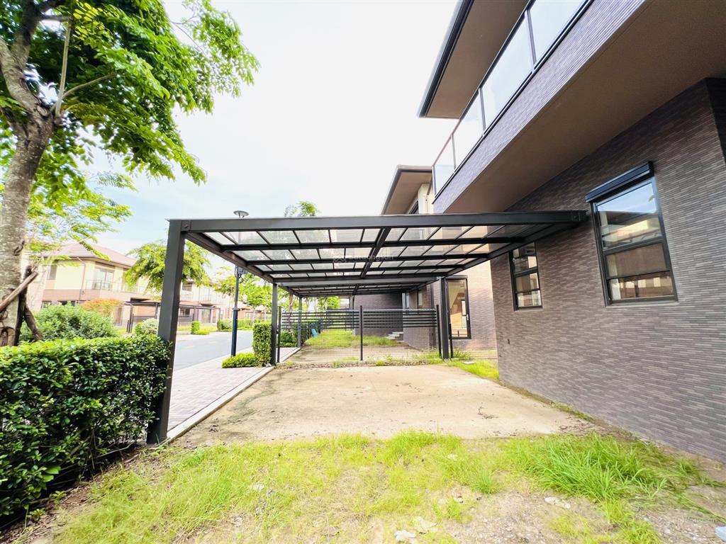 Biệt thự căn góc view kênh nhà xây sẵn mua giá gốc cđt khu đô thị waterpoint