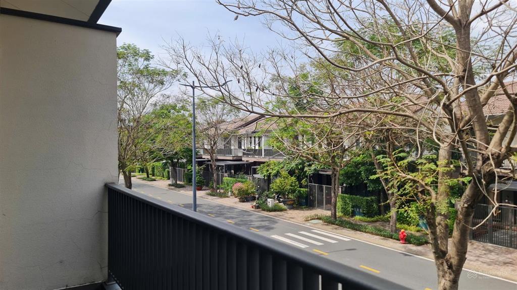 Nhà phố waterpoint đã có sổ hồng đường 16m