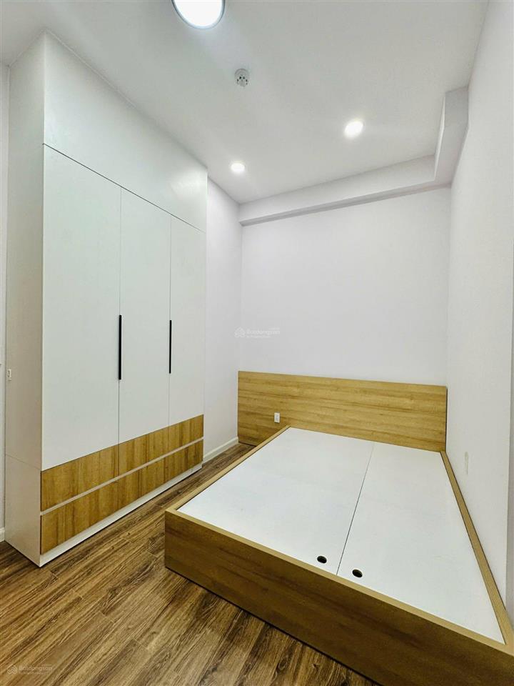 Cần bán căn 56m2 mizuki park có nội thất