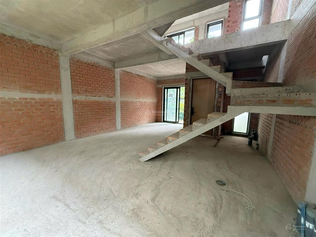 Bán nhà phố waterpoint 1 trệt 2 lầu có sổ hồng