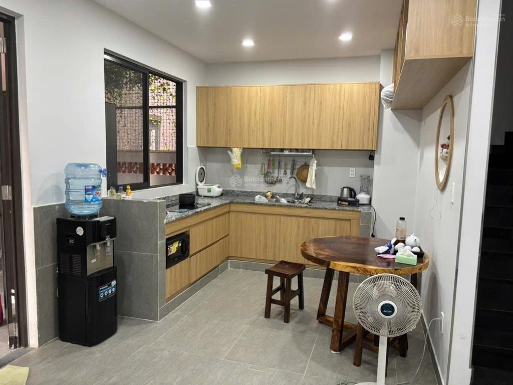 Bán nhà phố vườn waterpoint 1 trệt 2 lầu đã hoàn thiện full tầng
