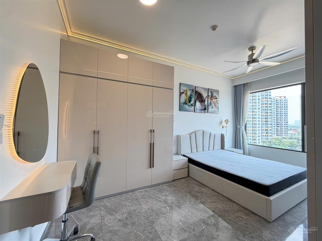 Cần chuyển nhượng căn hộ panorama mizuki nội thất đẹp 86m2
