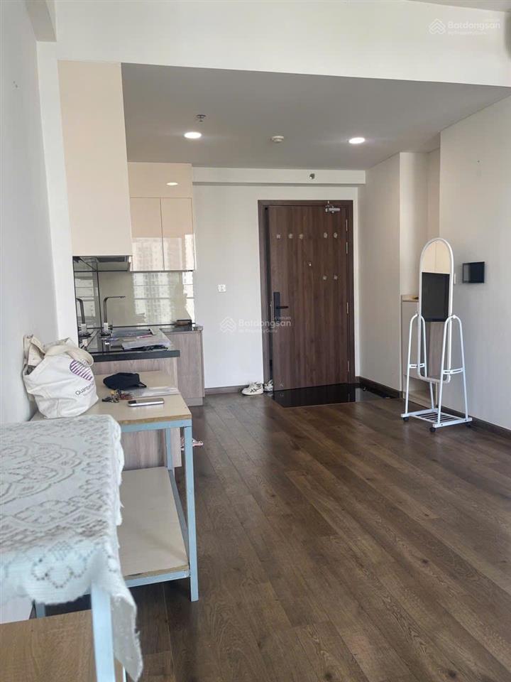 Cần bán căn 60m2 flora mizuki panorama lầu cao thoáng.