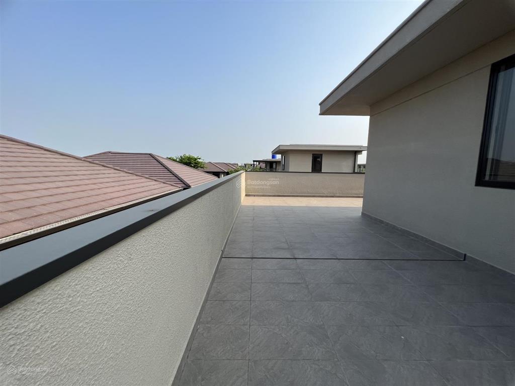 Biệt thự waterpoint 300m2 mái bằng