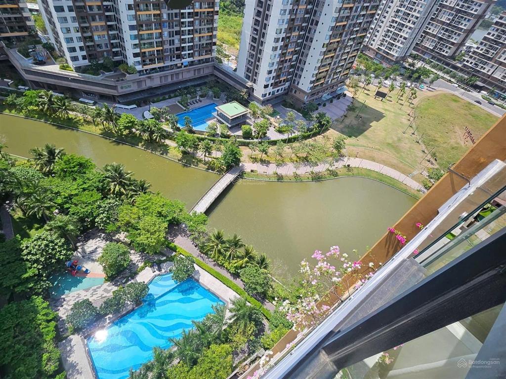 Bán căn hộ 72m2 cc mizuki park hướng mát view kênh