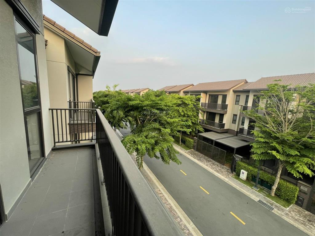 Bán nhà phố 2 lầu kđt waterpoint có sổ hồng