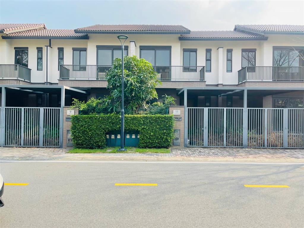 Bán căn nhà phố vườn 1 lầu khu đô thị waterpoint