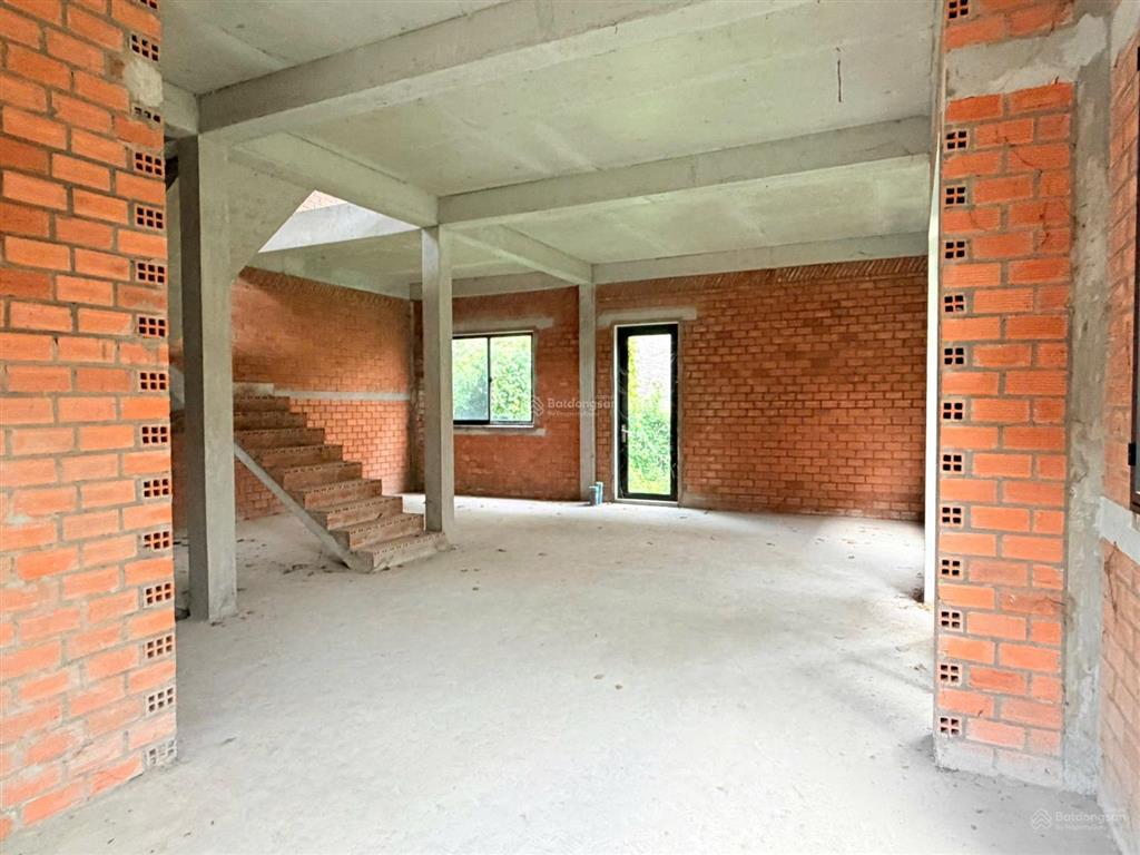 Bán biệt thự song lập 150m2 kđt waterpoint cạnh công viên