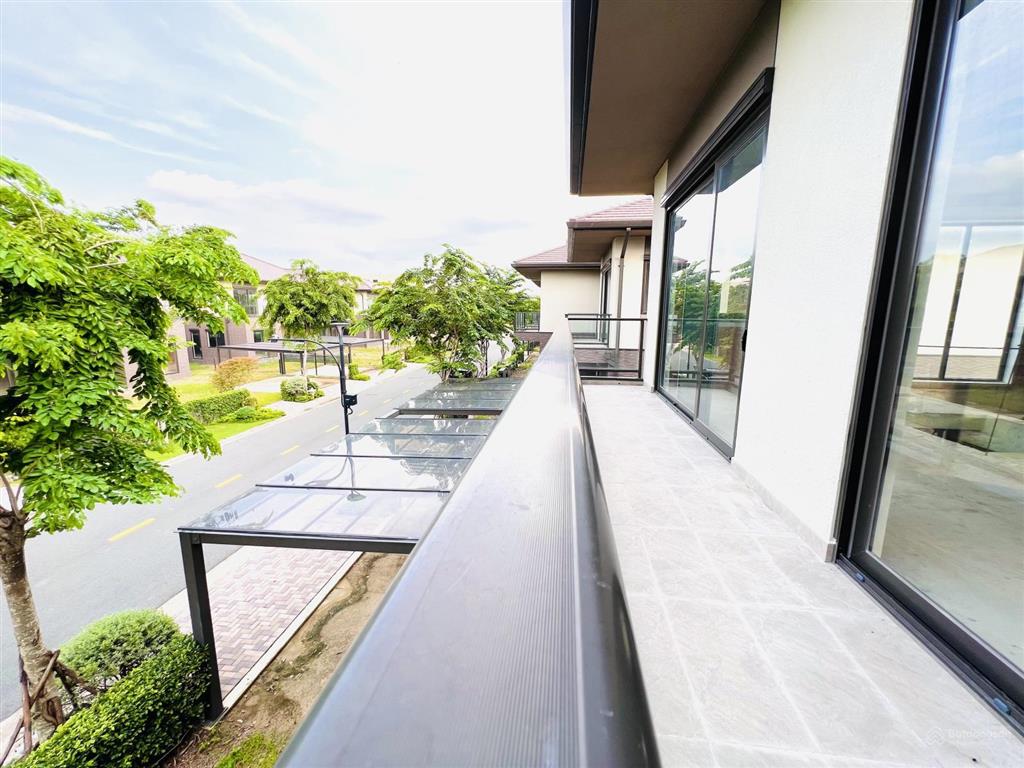 Biệt thự song lập valora mizuki view kênh đào có sân rộng