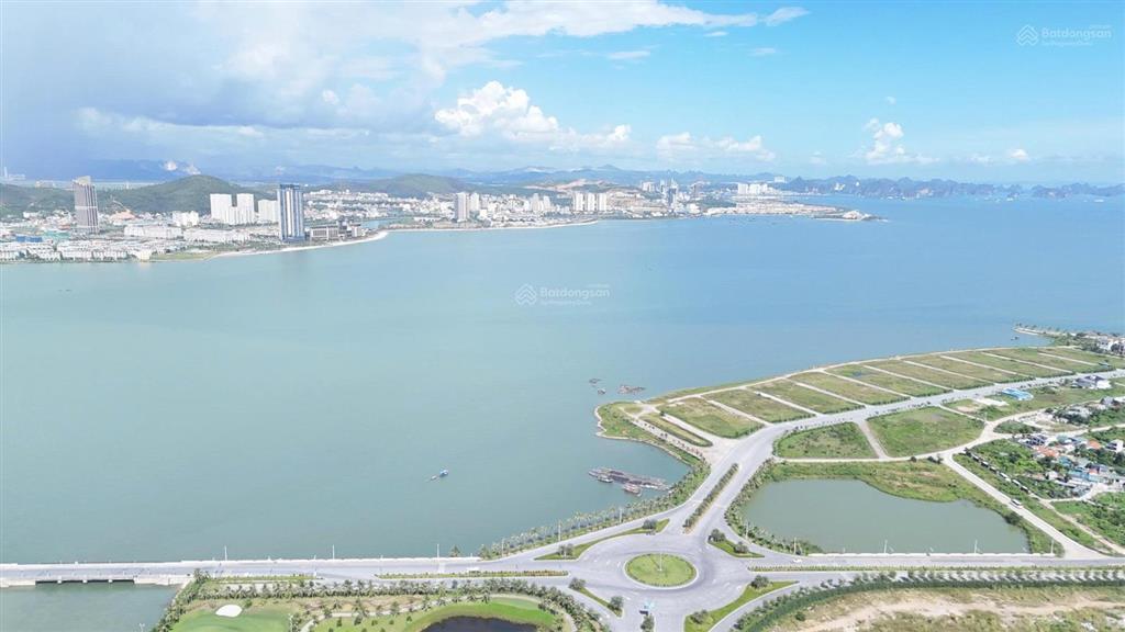 Kho đất đẹp trên đảo ngọc tuần châu, vịnh hạ long. giáp vinhomes hạ long xanh. cam kết giá tốt ạ.