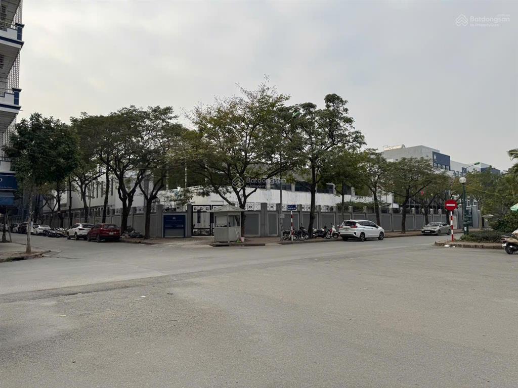 Bán nhà kđt đại kim (nguyễn công thái) dt 53m2, nhà 5 tầng, đường rộng 52m, vườn hoa, công viên