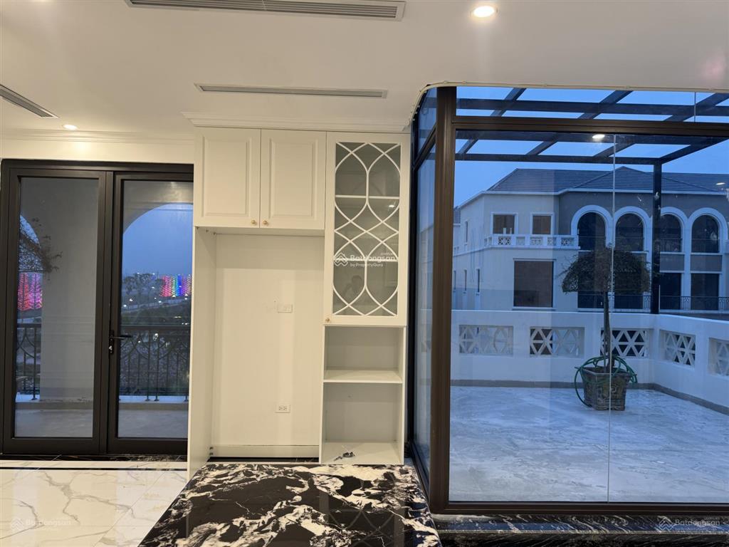 Chủ nhà, đơn bt đơn lập, căn góc, sông, vườn hoa, 210m2, kt 15x14m, đường 20m, hoàn thiện, giá 60tỷ