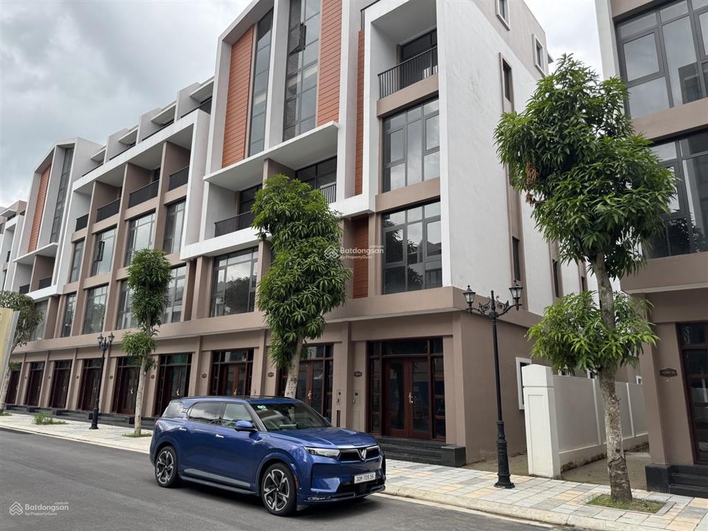 Bán liền kề vin 3 phân khu ad 19  ô 20,34 dt64m2  5 tầng, dtxd254m giá 9,5 tỷ  097800899.tám