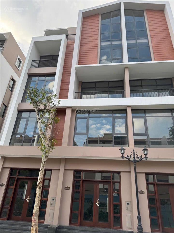 Bán liền kề vin 3 phân khu ad 19  ô 20,34 dt64m2  5 tầng, dtxd254m giá 9,5 tỷ  097800899.tám